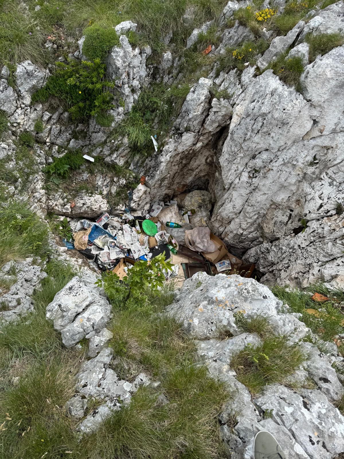 Uklanjanje otpada iz speleoloških objekata u Parku prirode Dinara i Čalinoj jami