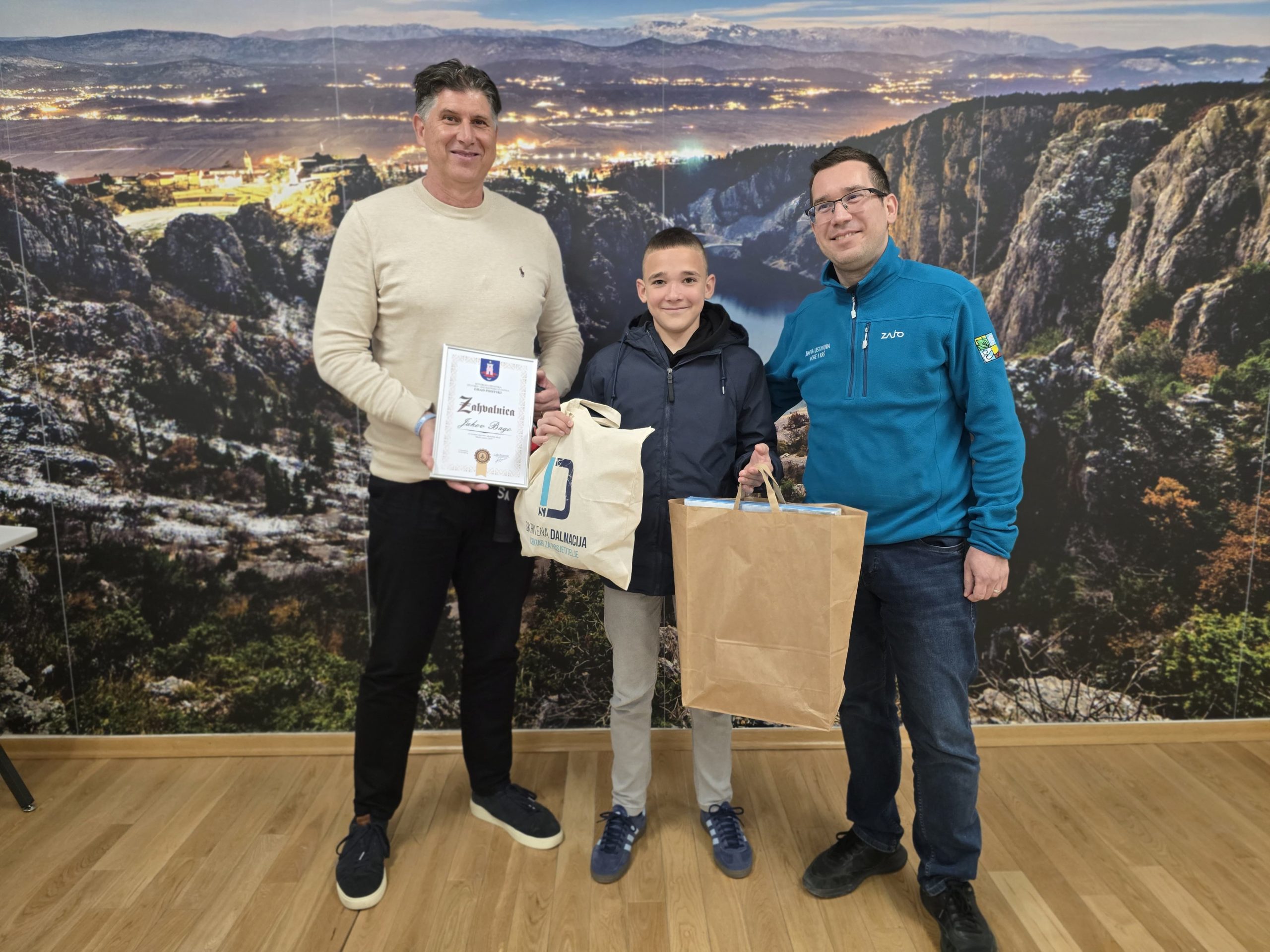 Mali Jakov Bago – veliki ekolog: nagrađen za čišćenje Modrog jezera